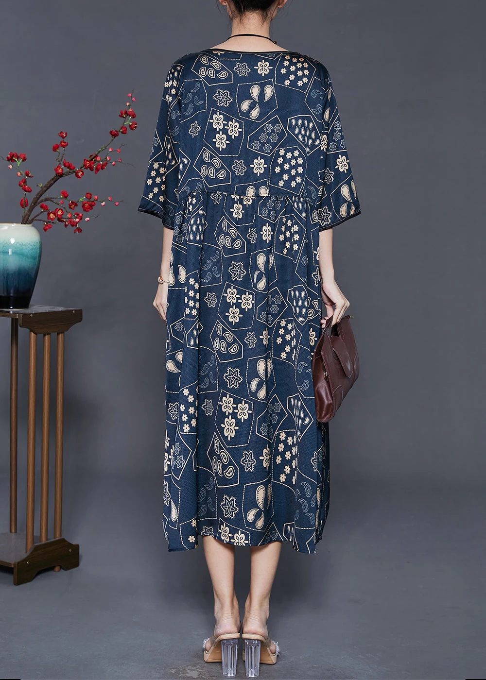 Style Navy Oversized Print Silk Vacation Dresses Half Sleeve - Image 4