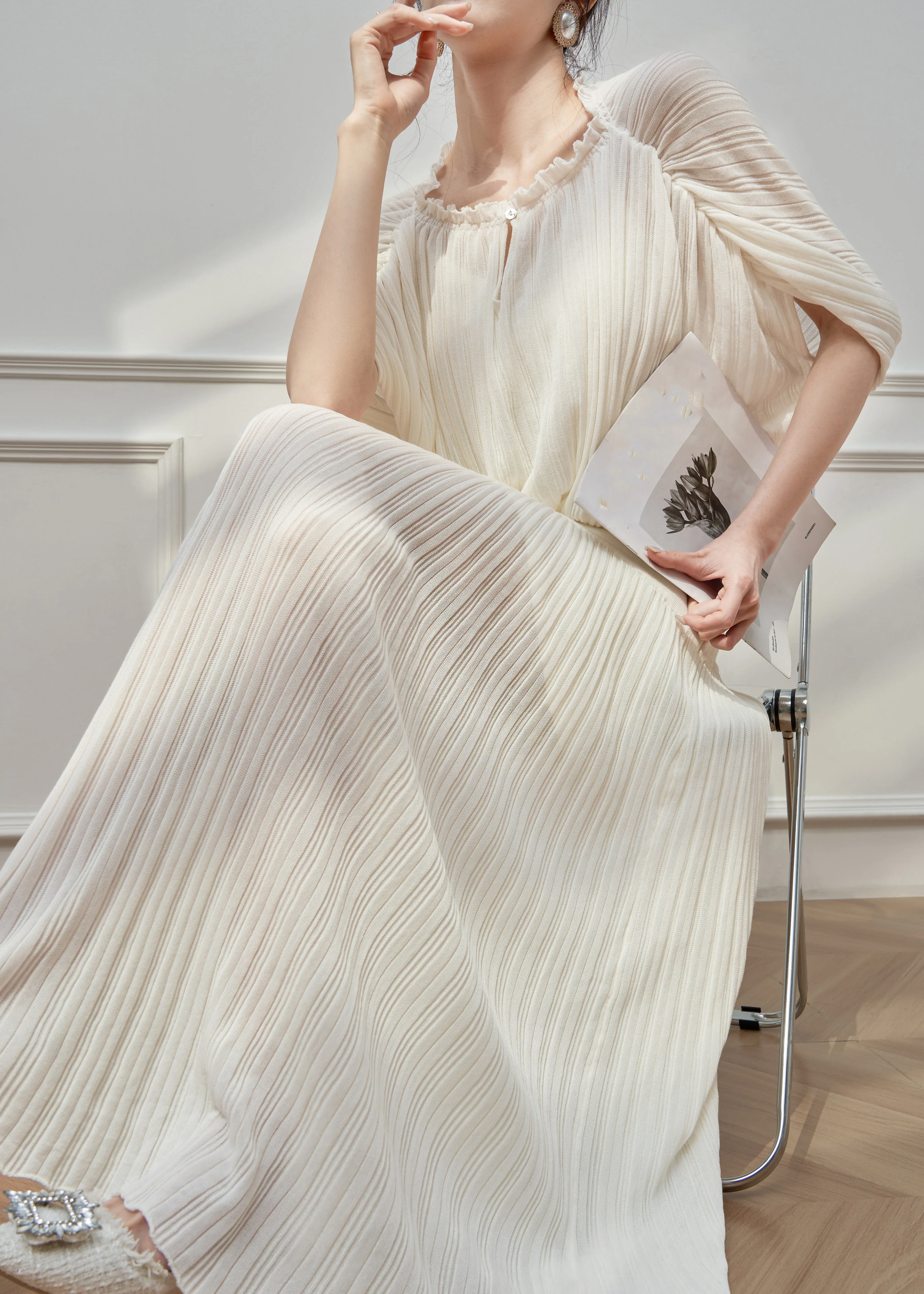 Style White Wrinkled Top And Maxi Skirts Two Pieces Set Summer - Image 5