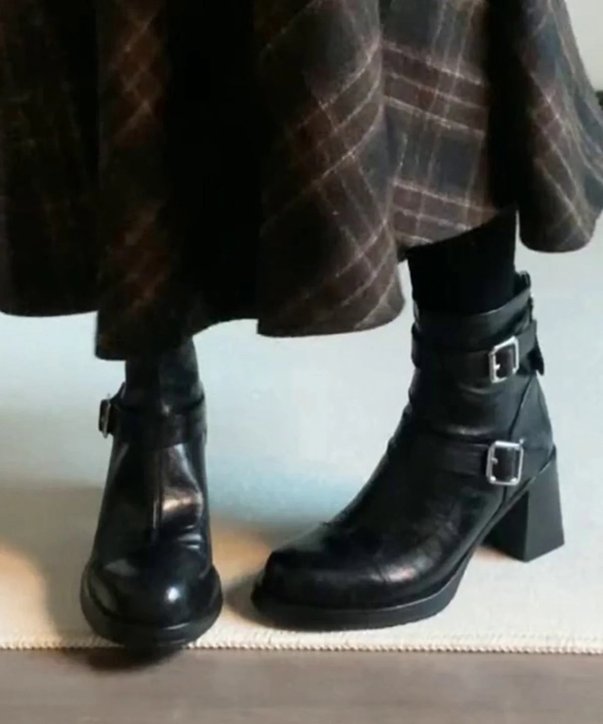 Stylish Black Cowhide Leather Splicing Chunky Heel Boots - Image 4