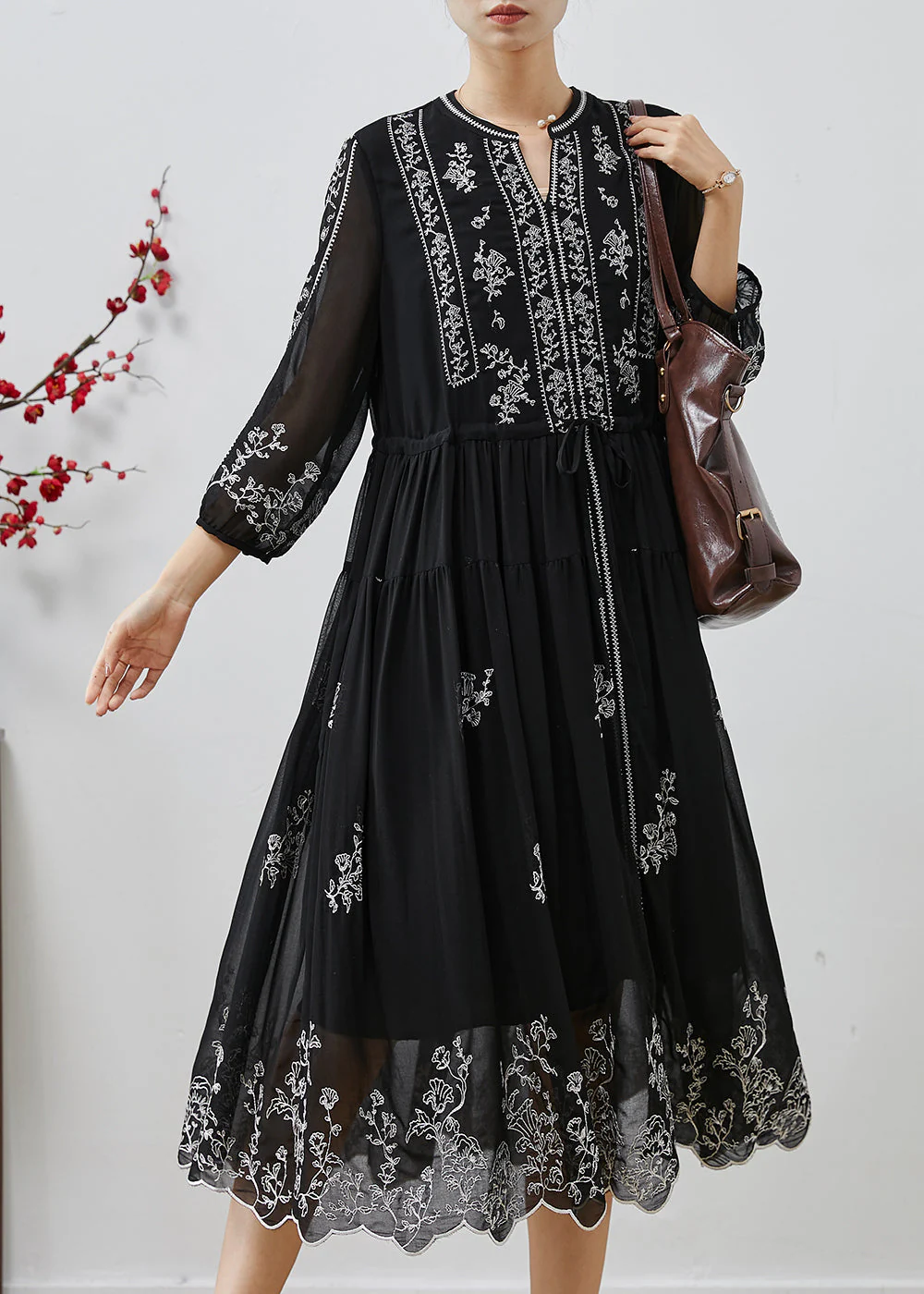 Stylish Black Embroidered Chiffon Cinched Dresses Summer - Image 2