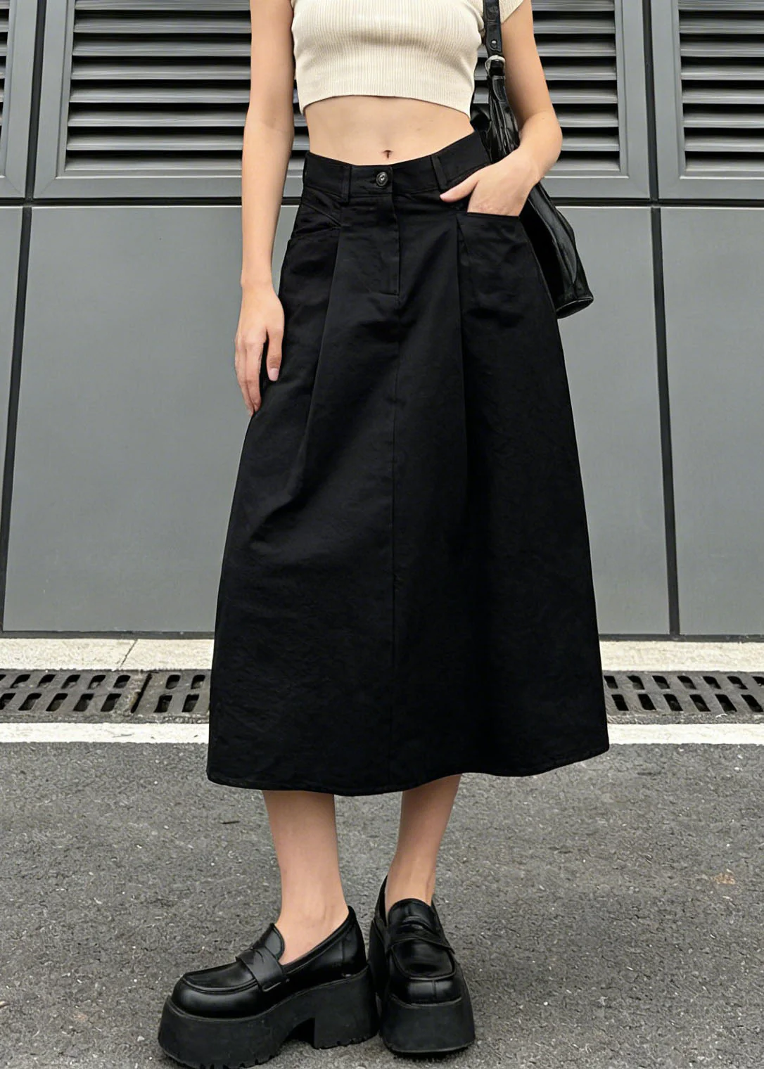 Stylish Black Pockets Wrinkled Denim Skirt Spring - Image 3