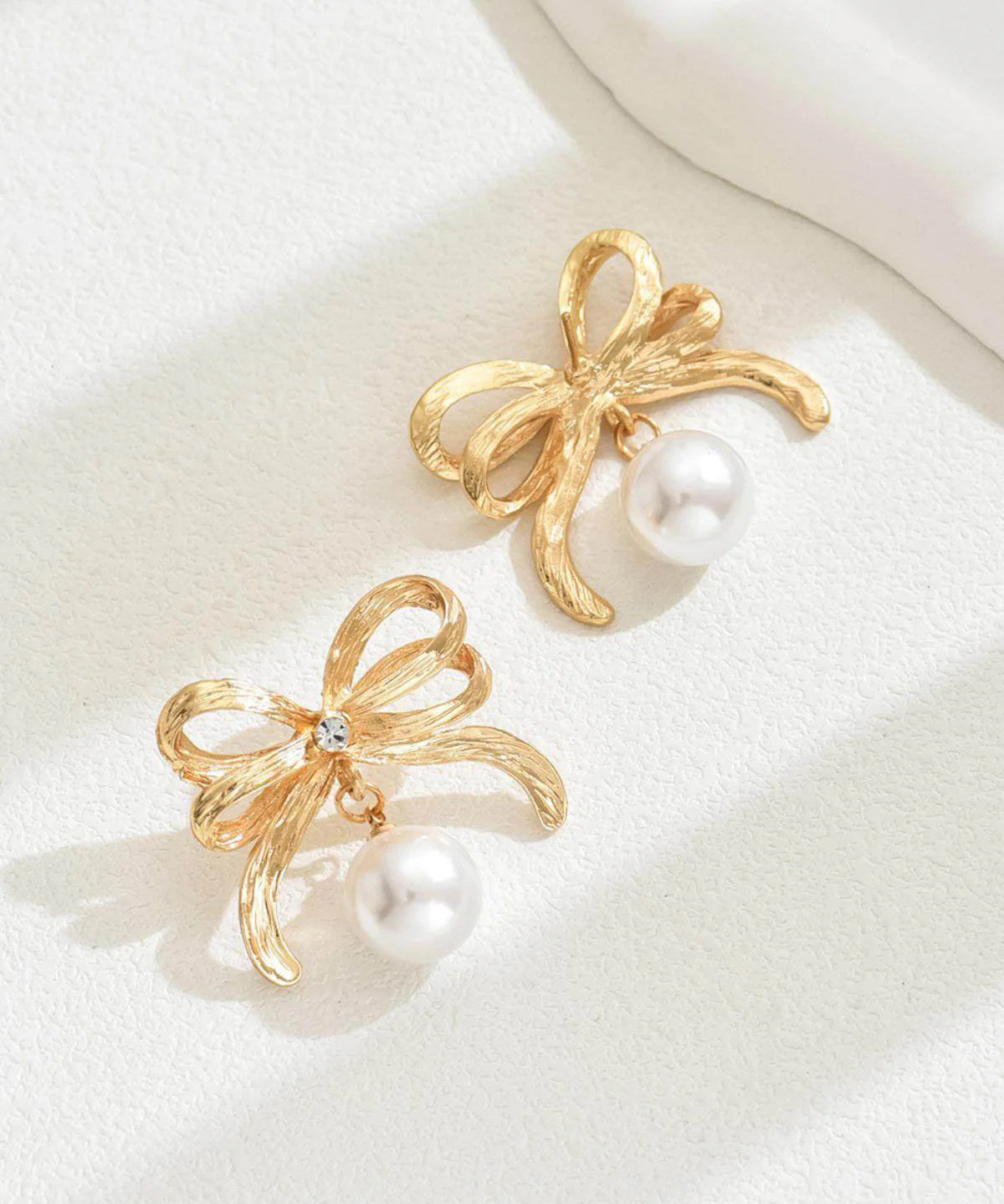 Stylish Gold Copper Overgild Zircon Bow Pearl Drop Earrings - Image 5