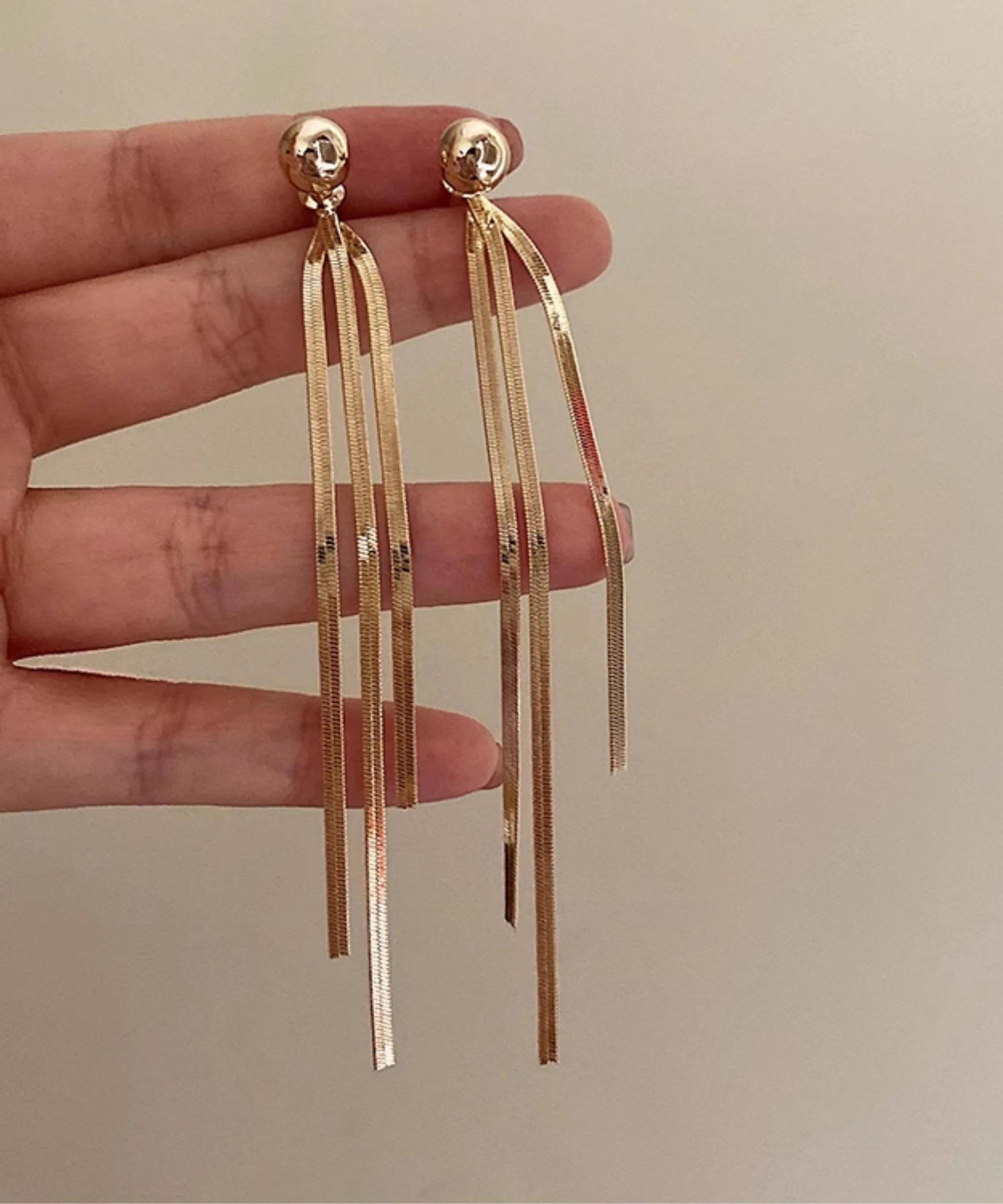 Stylish Gold Tassel Alloy Drop Earrings - Image 3