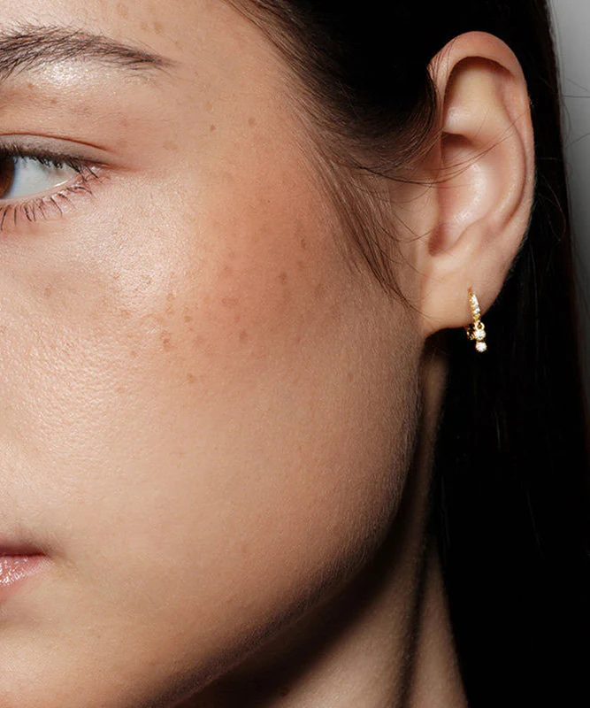 Stylish Golden Zircon Sparkling Metal Hoop Earrings - Image 5
