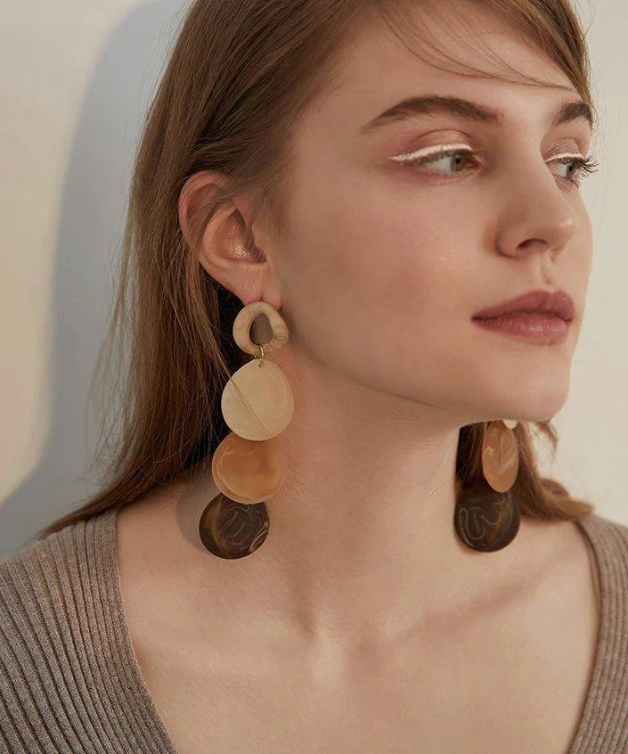 Stylish Gradient Disc Layered Acrylic Drop Earrings - Image 5