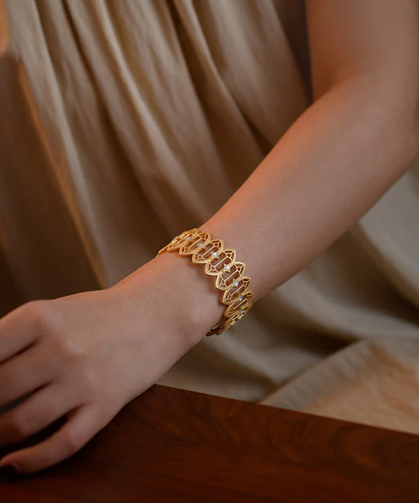 Stylish Hollow Out Natural Mother Of Pearl 14K Gold Cuff - Image 5