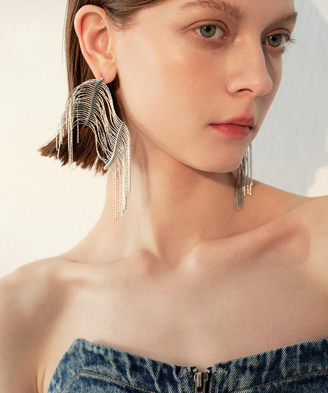 Stylish Silvery Tasseled Asymmetrical Design Metal Drop Earrings - Image 4