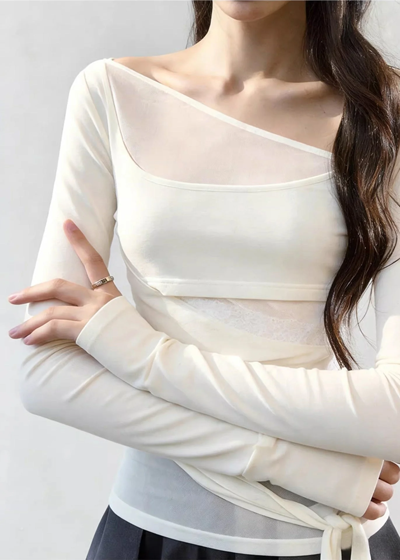 Stylish White Asymmetrical Lace Up Tulle Patchwork T Shirts Spring - Image 3