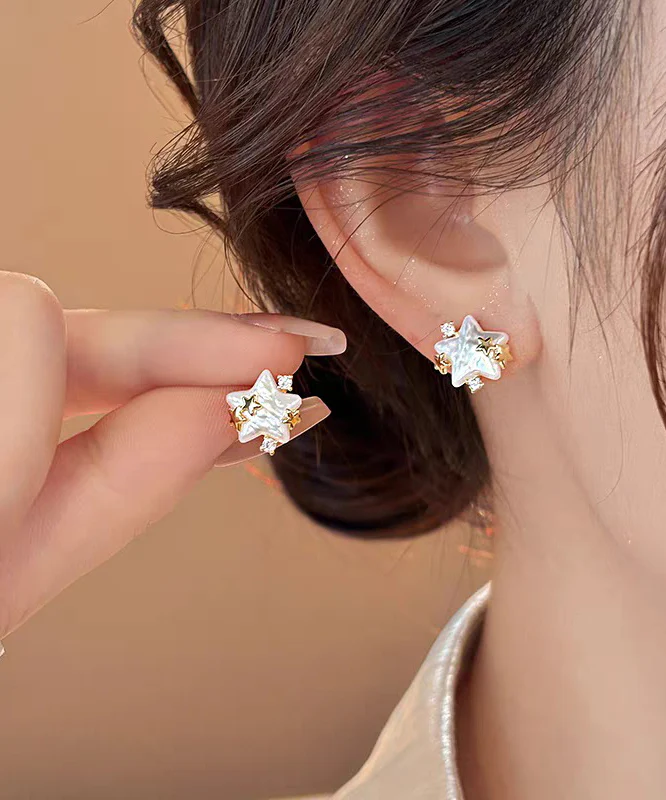 Stylish White Copper Alloy Zircon Star Pearl Stud Earrings - Image 2