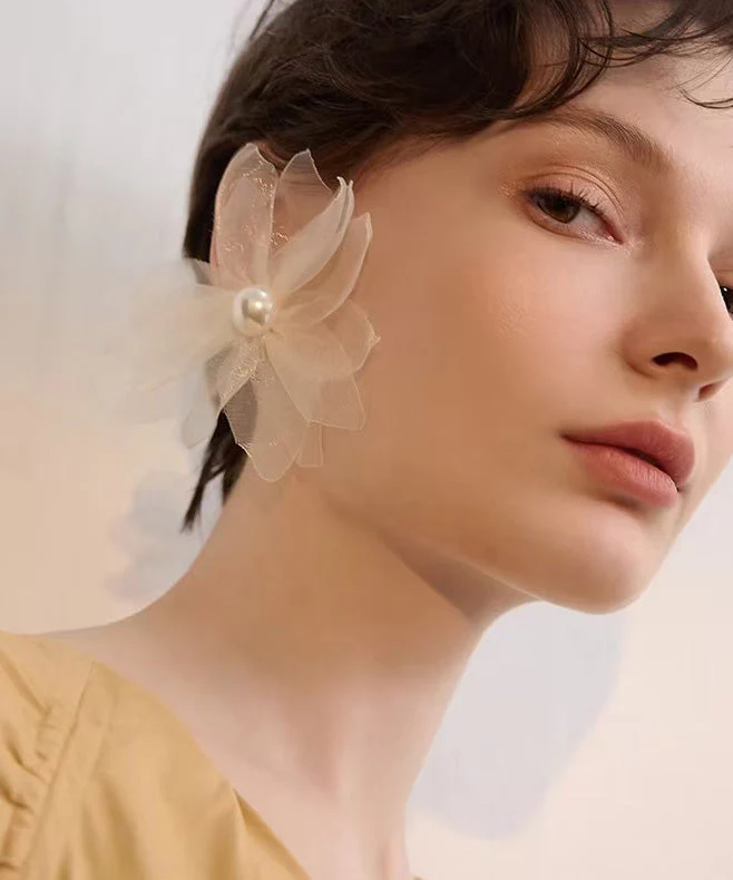 Unique Asymmetric Tulle Flower Pearl Stud Earrings - Image 2