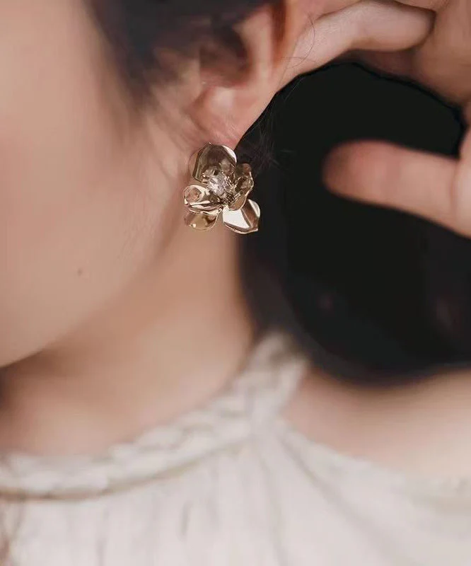 Unique Gold Copper Overgild Floral Stud Earrings - Image 3