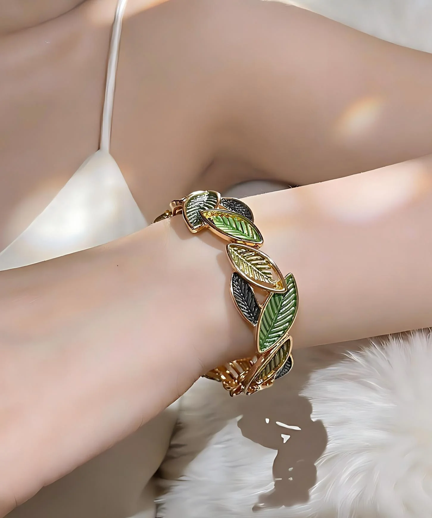 Unique Green Alloy Hollow Out Leaf Bangle - Image 5