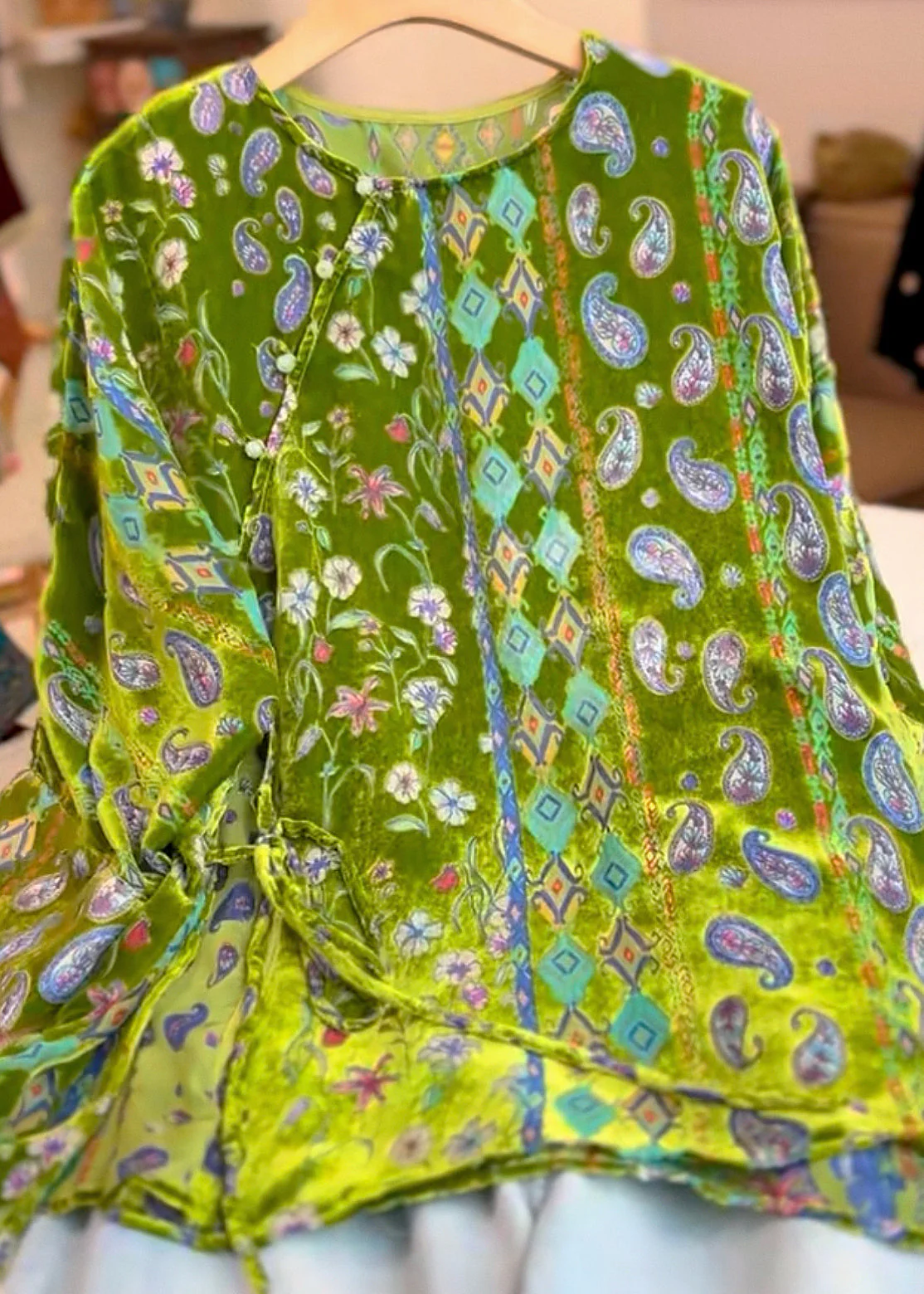 Vintage Green Print Tie Waist Silk Velour Tops Three Quarter Sleeve - Image 2