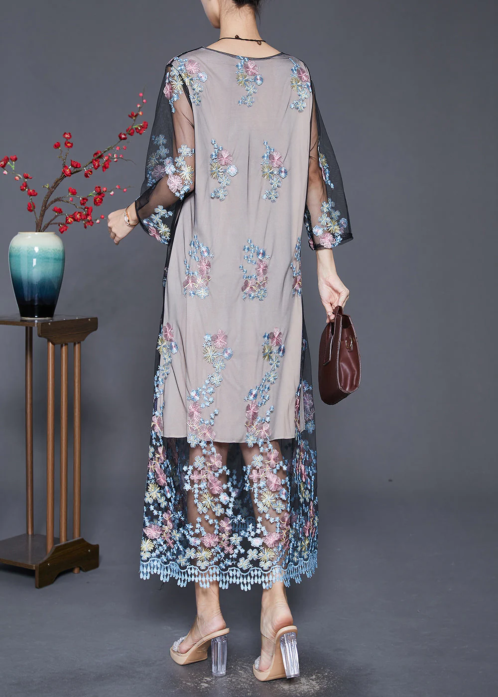 Vintage Grey Embroideried Hollow Out Tulle Maxi Dresses Fall - Image 4