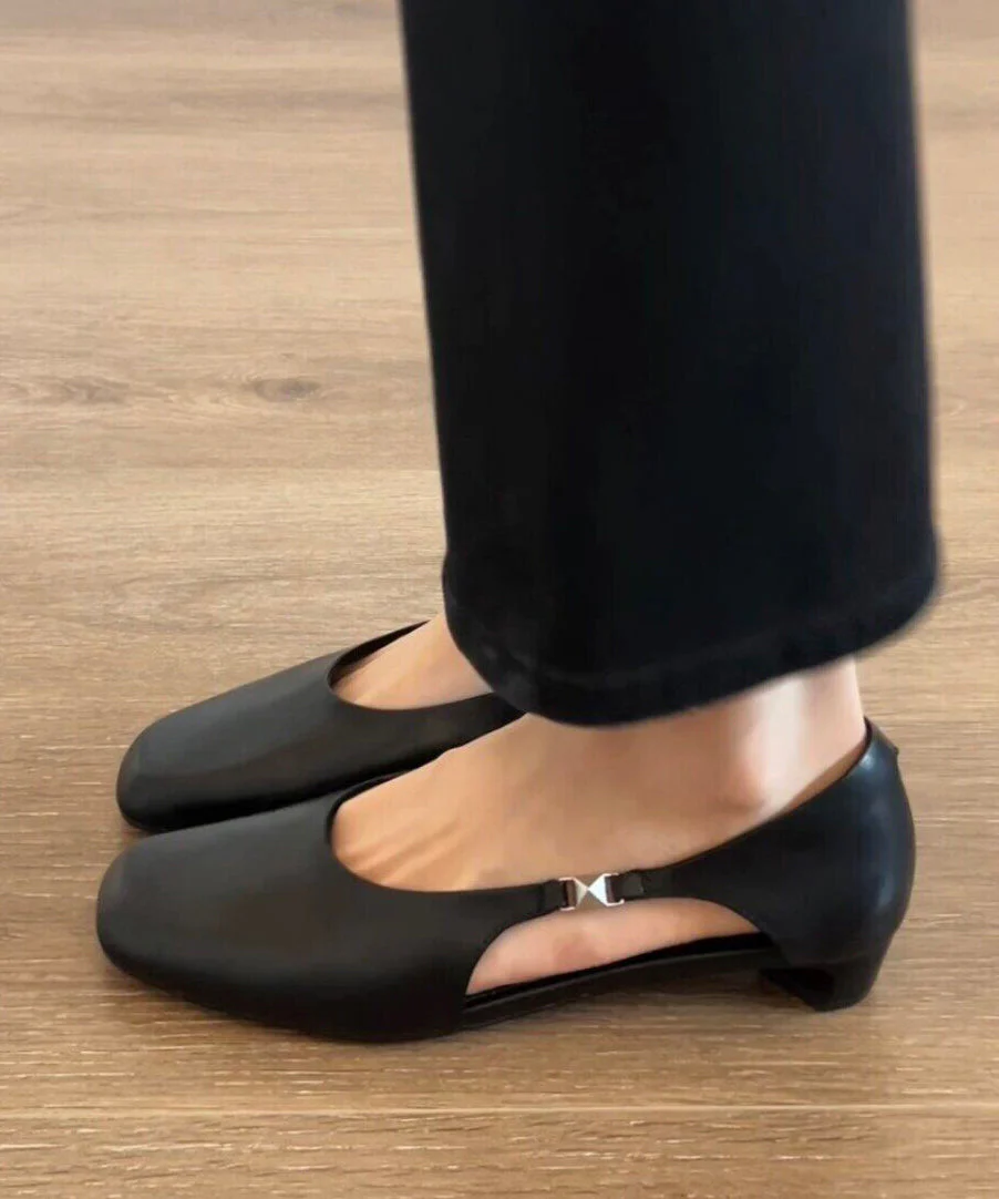 Vintage Hollow Out Chunky Sandals Black Faux Leather - Image 4