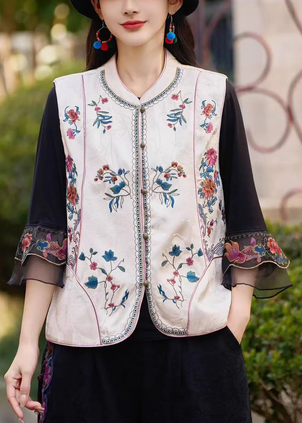 Vintage Yellow Stand Collar Embroideried Silk Vest Sleeveless - Image 3