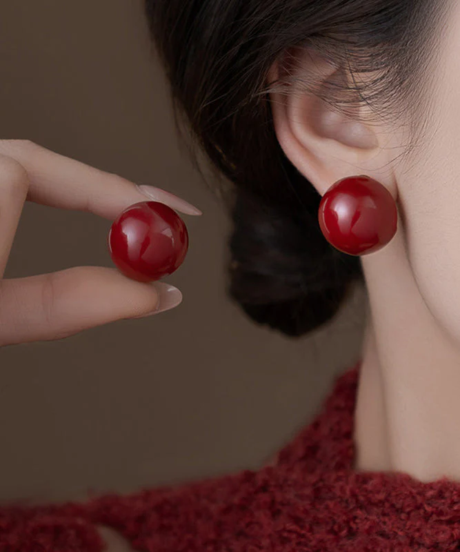 Vogue Red Copper Overgild Pearl Stud Earrings - Image 3