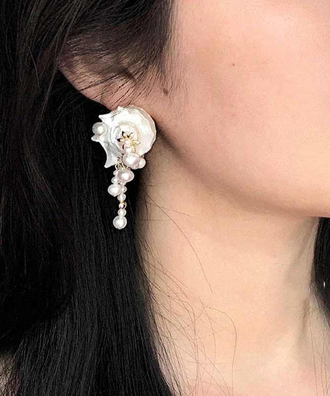 Vogue White Alloy Conch Pearl Drop Earrings - Image 3