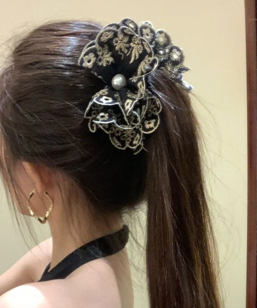 Women Alloy Embroidery Pearl Banana Hairpin - Image 5