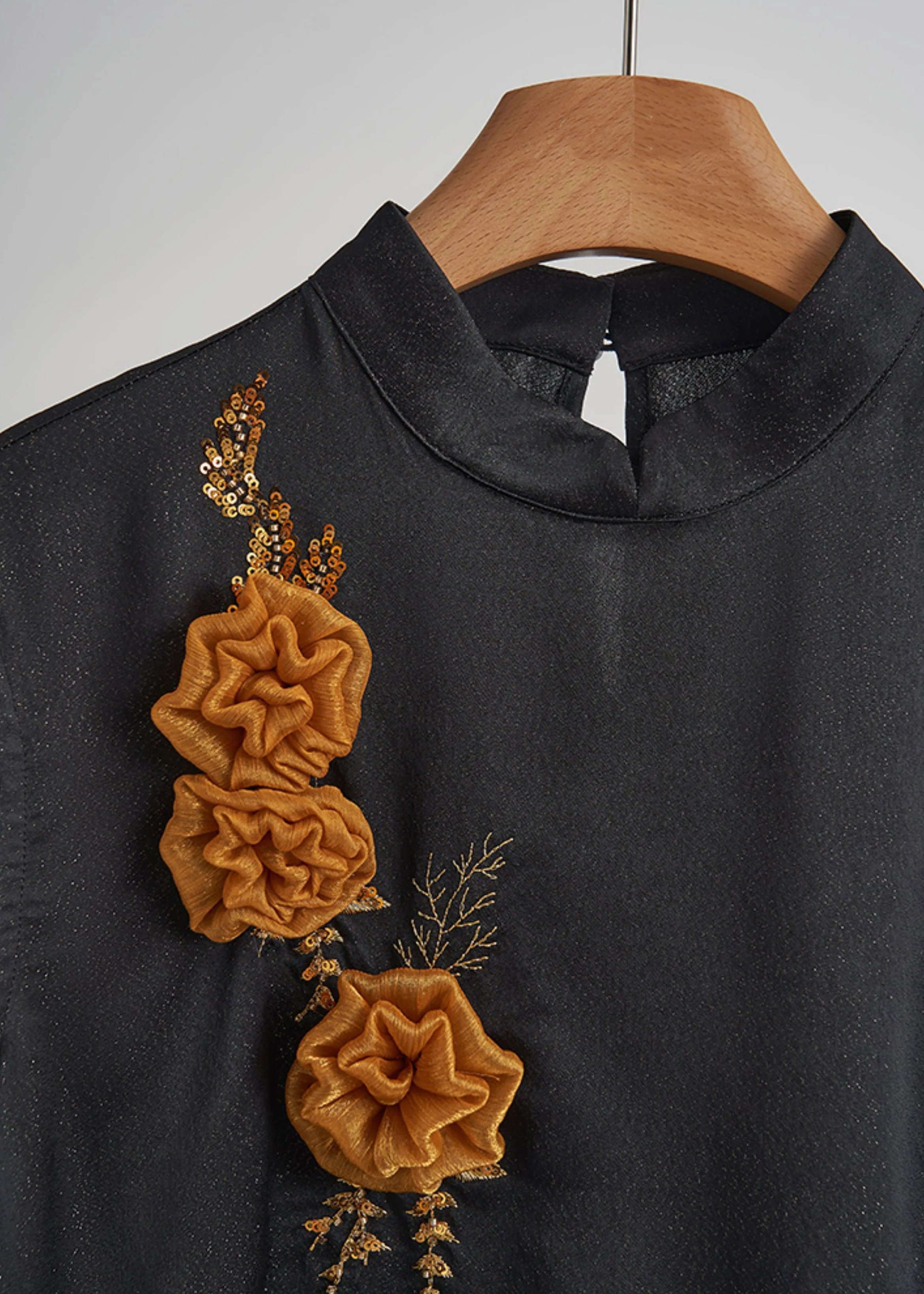 Women Black Embroidered Floral Decorated Silk Vest Sleeveless - Image 3