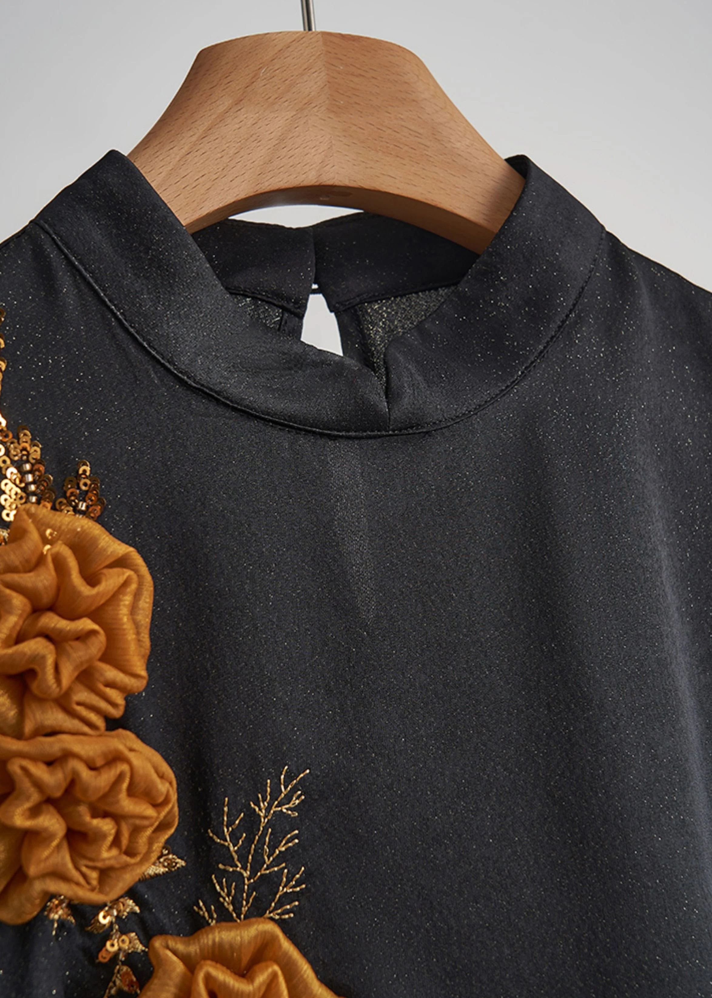 Women Black Embroidered Floral Decorated Silk Vest Sleeveless - Image 4