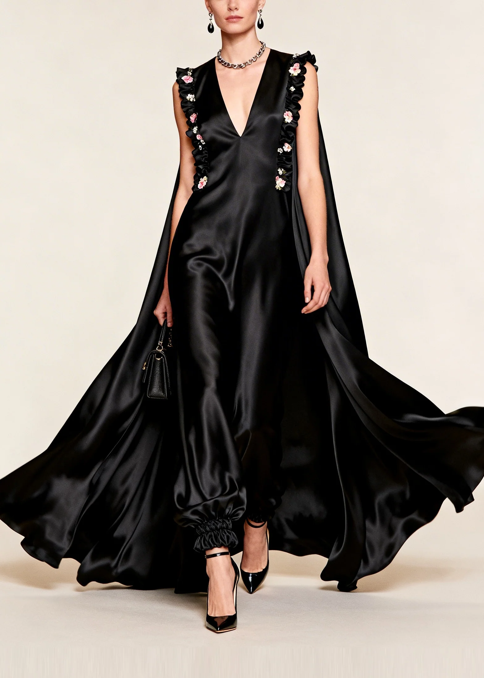 Women Black Floral Exra Large Hem Silk Evening Dress Sleeveless