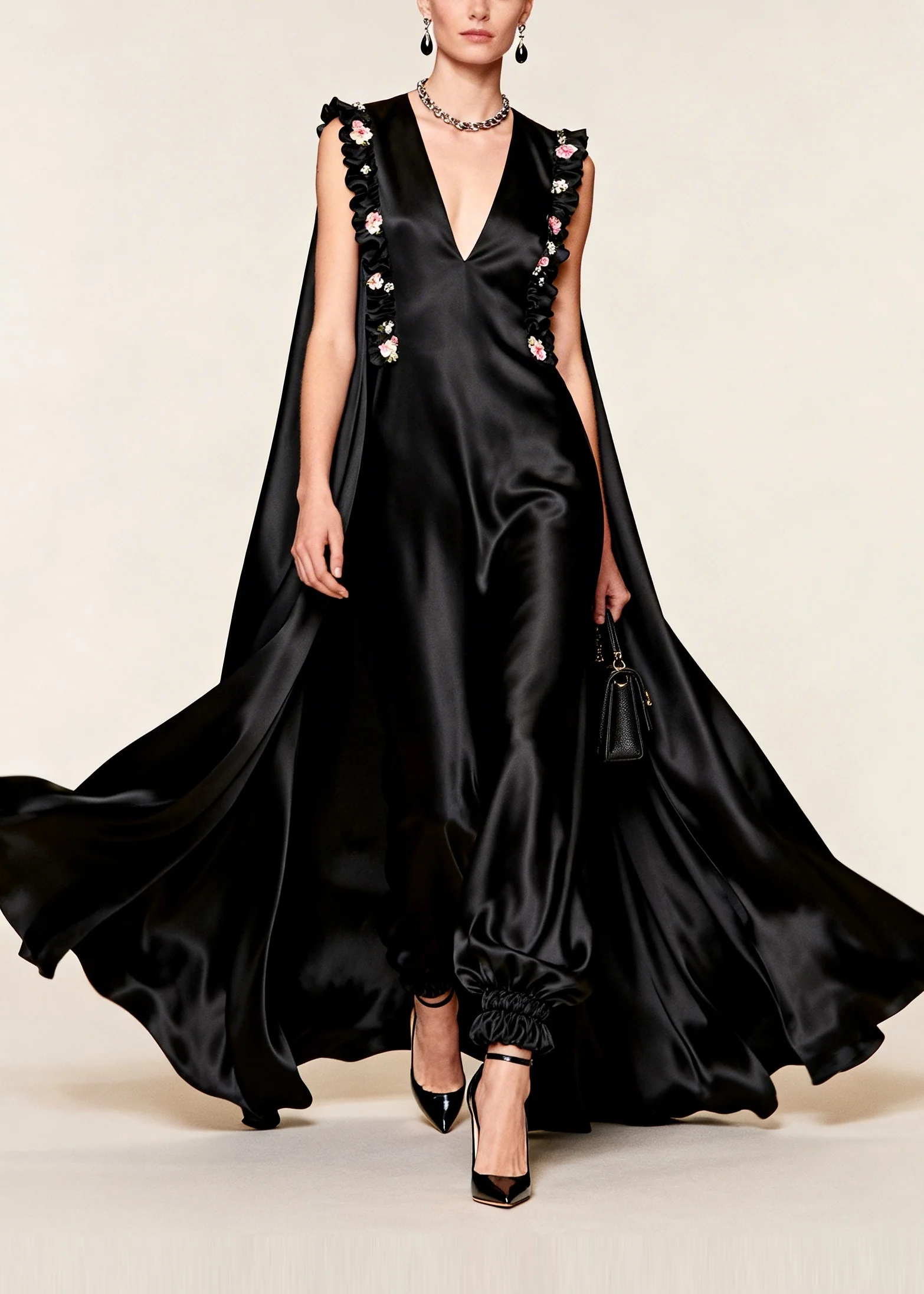 Women Black Floral Exra Large Hem Silk Evening Dress Sleeveless - Image 3