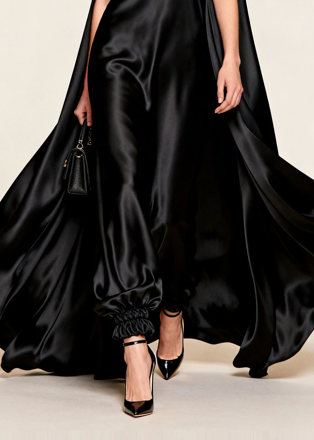 Women Black Floral Exra Large Hem Silk Evening Dress Sleeveless - Image 4