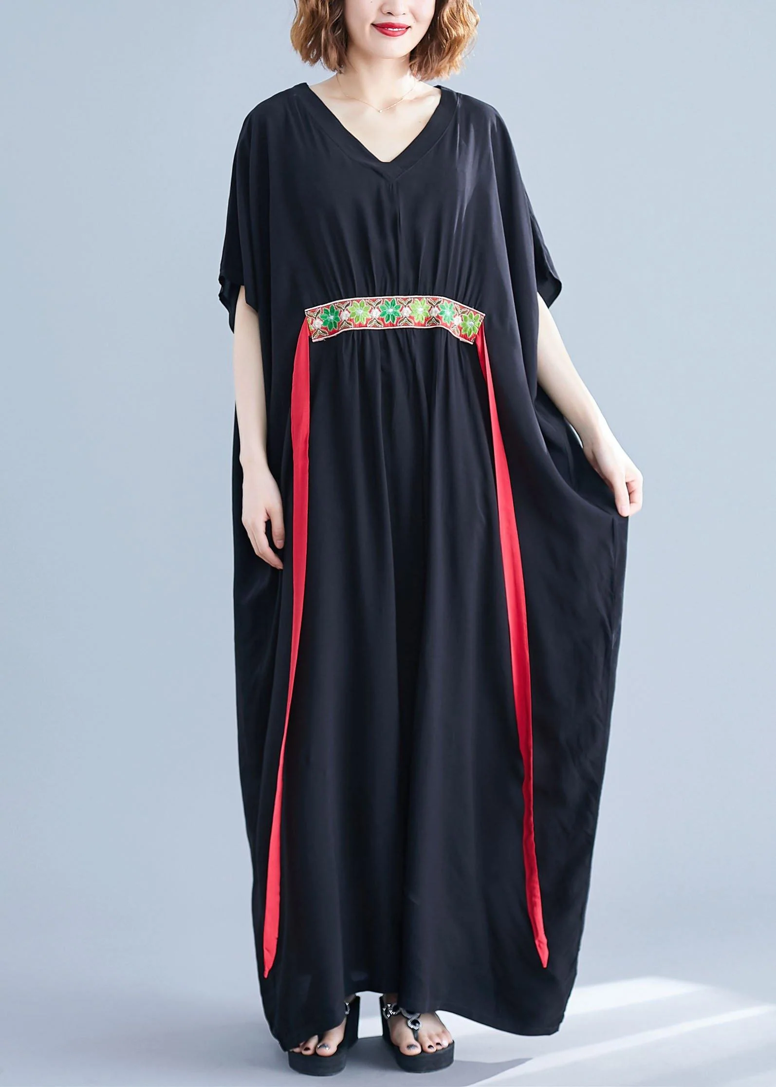 Women Black Loose V Neck Bat Wing Sleeve Summer Vacation Dress - Image 2