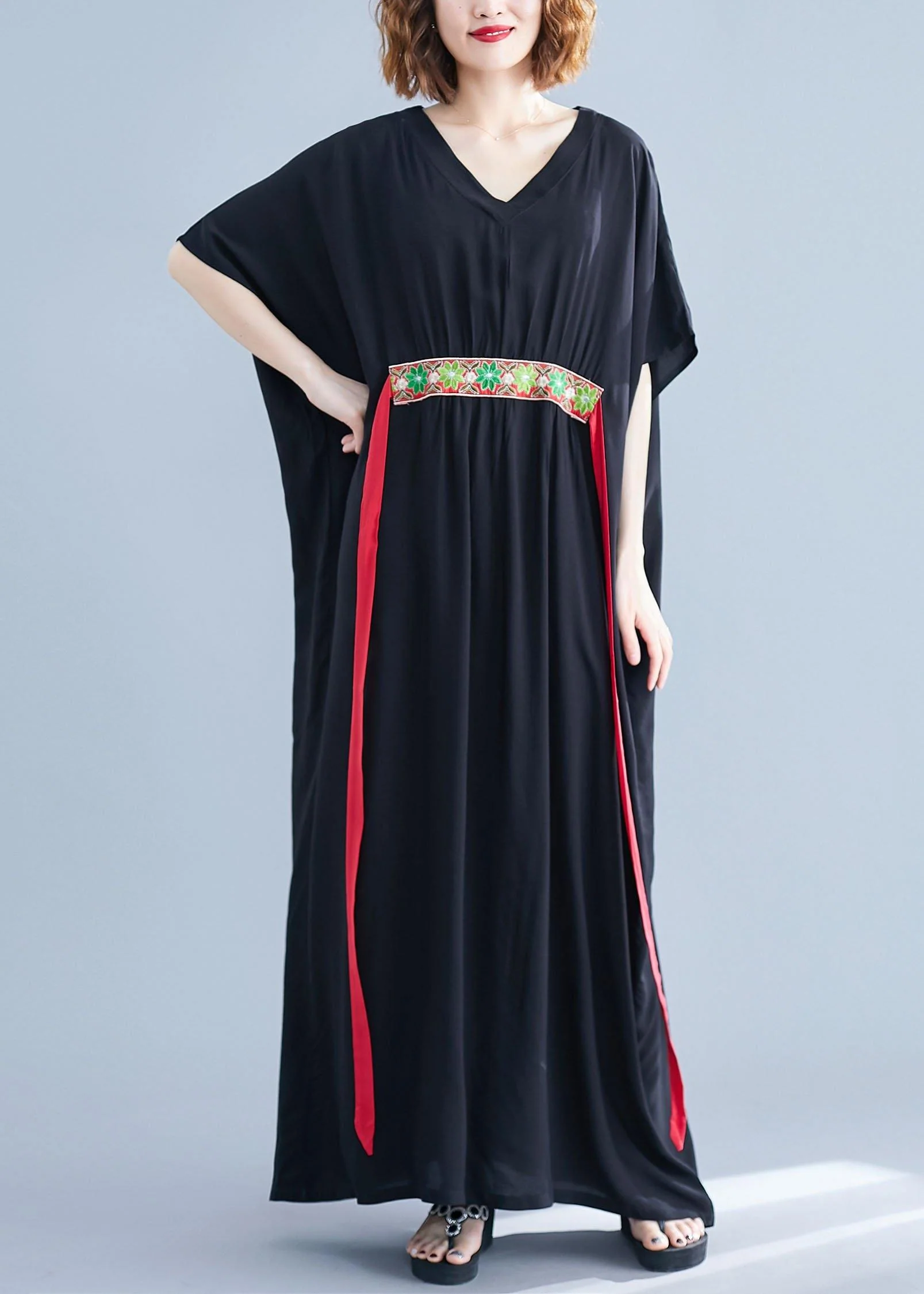 Women Black Loose V Neck Bat Wing Sleeve Summer Vacation Dress - Image 3