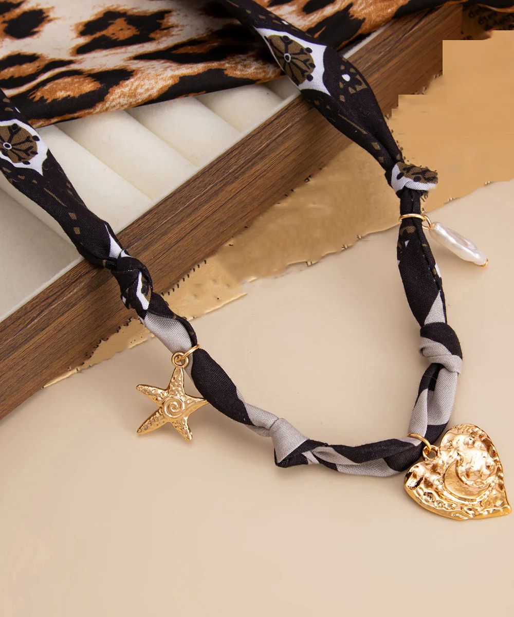 Women Gold Chiffon Alloy Pentagram Heart-Shaped Pendant Necklace - Image 4