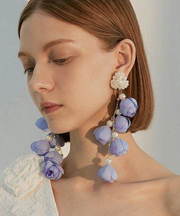 Women Purple Flower Tasseled Pearl Drop Earrings - Image 5