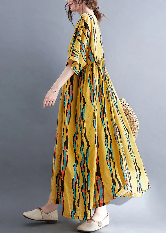 Yellow Holiday Dress Cinched Extra large hem Half Sleeve - Image 4